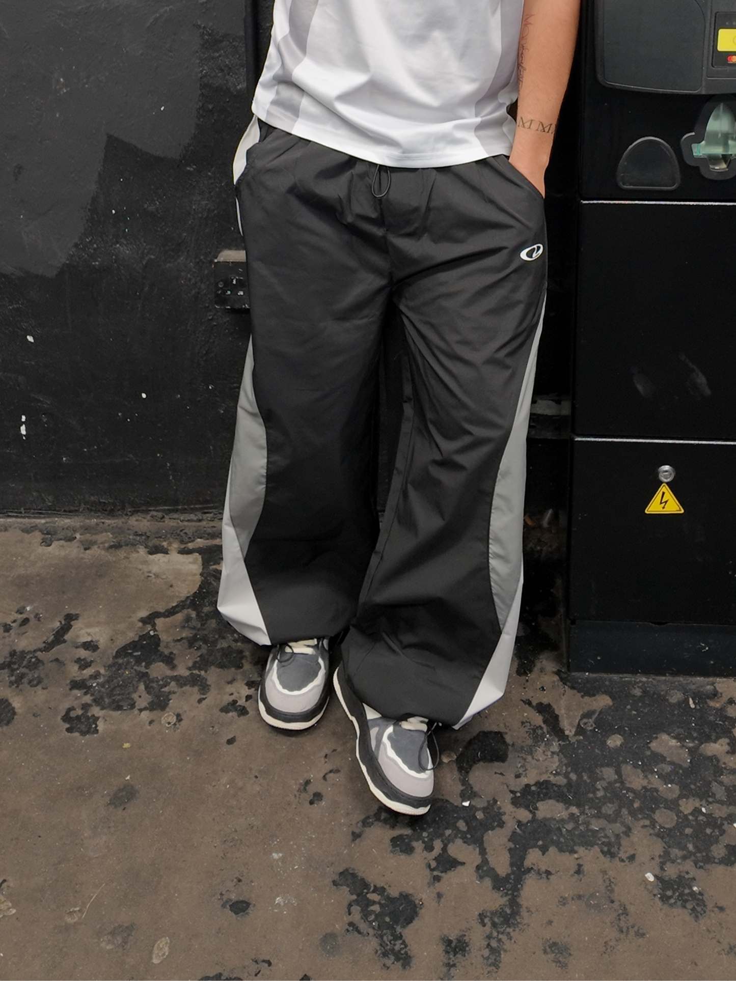 Amalfi Tech Straight Track-pants